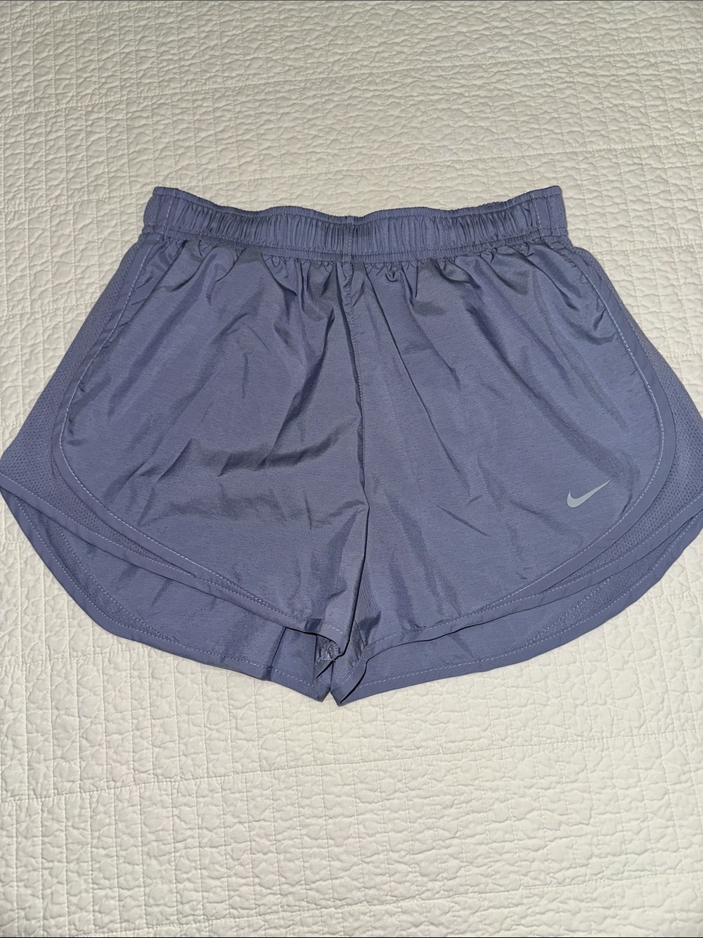 Nike Women's Lavender Tempo Athletic Shorts Medium NWOT